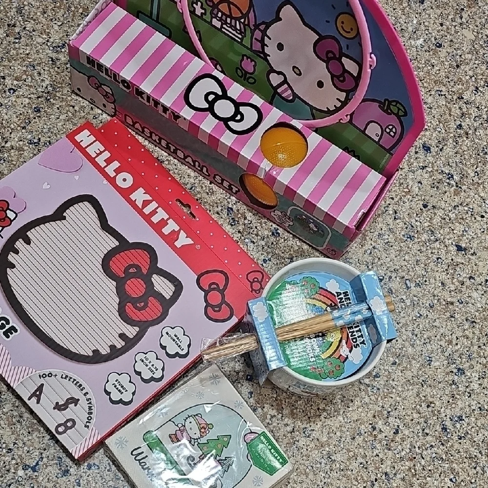 Hello Kitty Set - B-ball Set, Felt Msg Board, Ceramic Bowl/Chopsticks & Napkins